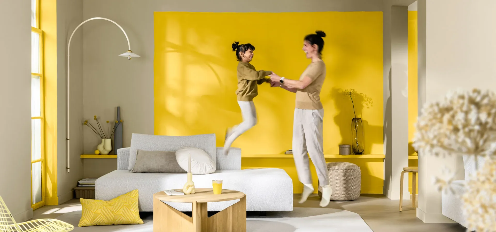 682-T_33_header_1920x900.webp