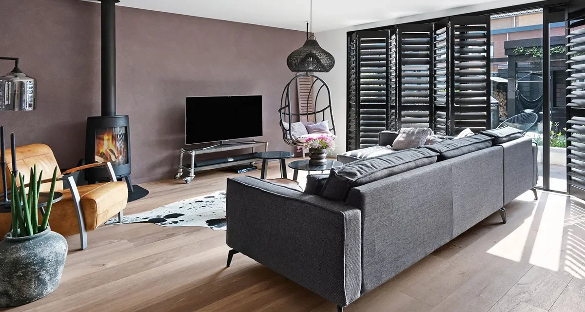 raamdecoratie_shutters_sfeer1200_1 raamdecoratie_shutters_sfeer1200_1